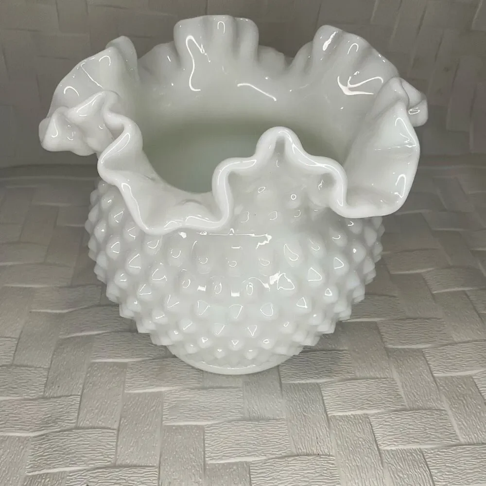 Vintage Milk Glass‎ Cupped Vase Double Crimped Fenton Art Glass Hobnail Shape *